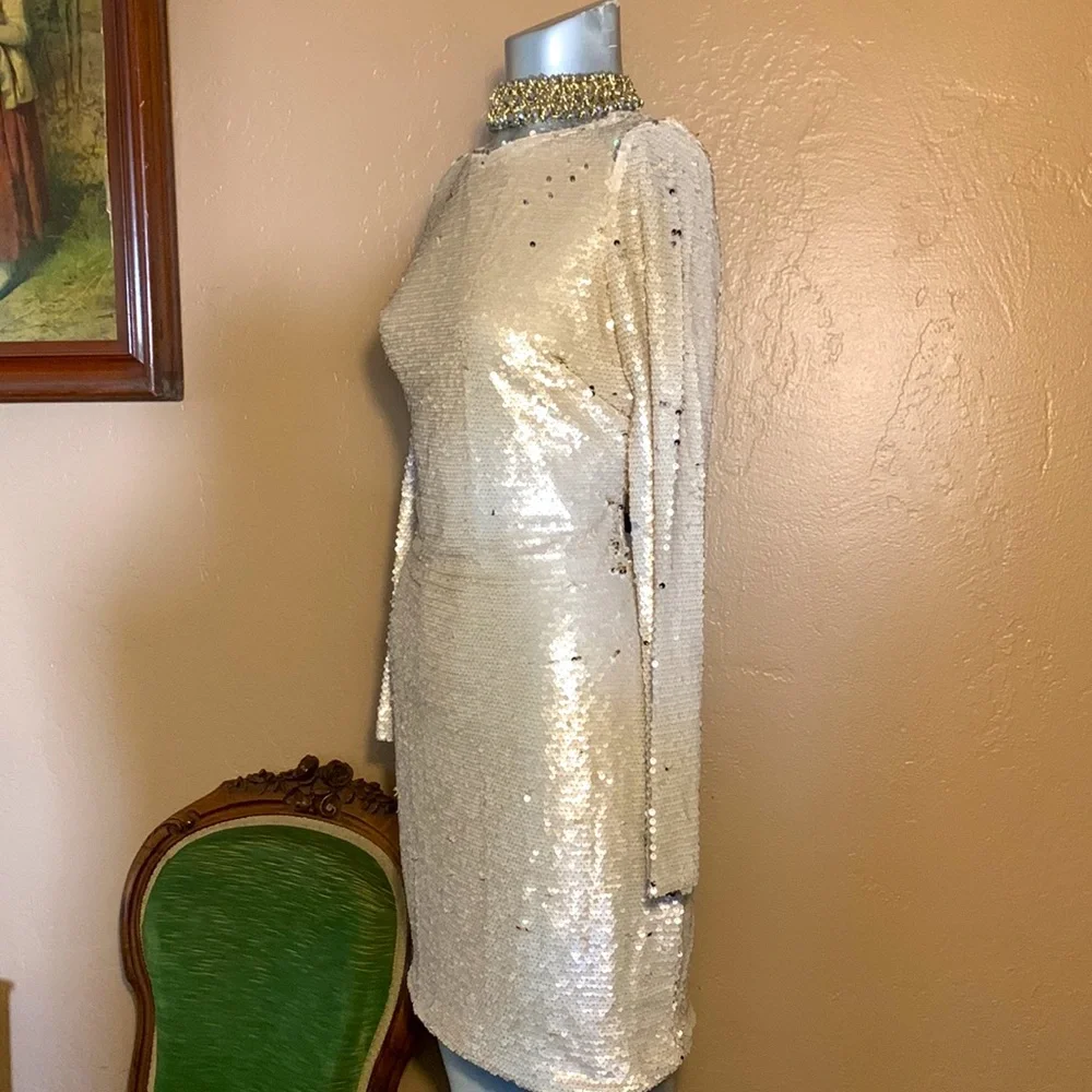 NWT Club L London Light Gold/Silver Sequn Fitted Party Dress.  Sz 8